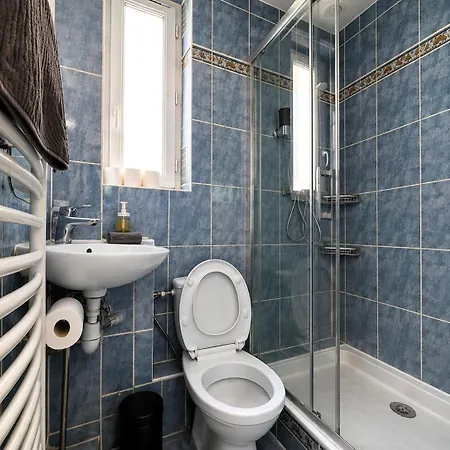 Quartier Nation 2 Bedroom With Netflix Apartment *